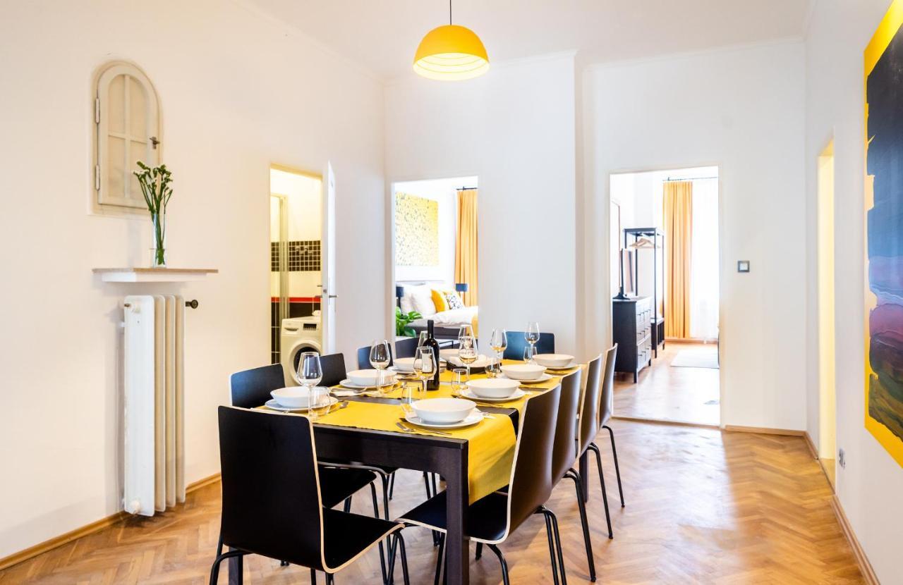 Michal&Michael'S Central Apartments Praag Buitenkant foto