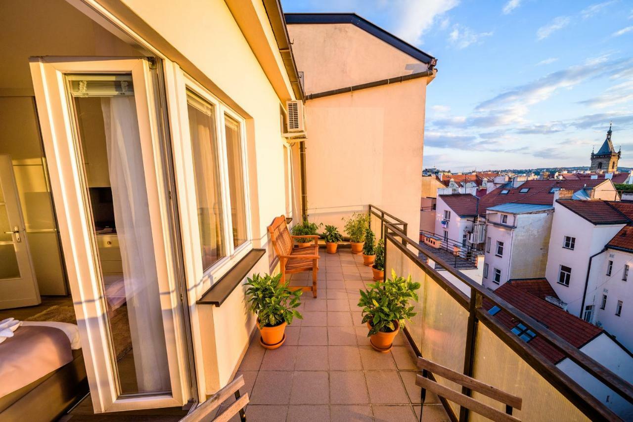 Michal&Michael'S Central Apartments Praag Buitenkant foto